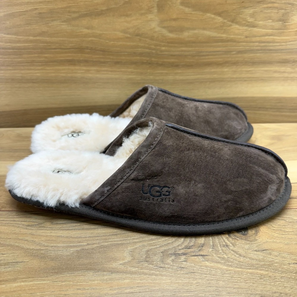 UGG Scuff Slipper Mens 10 Brown Suede Shearling Fur Lined Cozy House Indoor